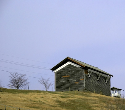 丘の上の小屋